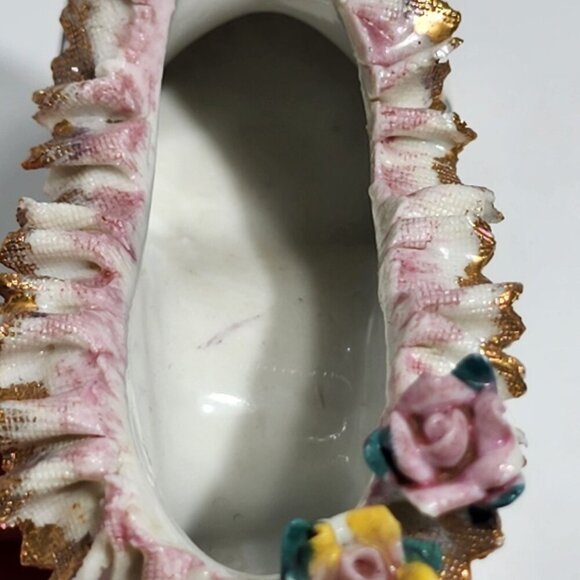 Porcelain Ruffled Edge Gilded Shoe Gold Accents Floral Details Japan - Picture 11 of 12